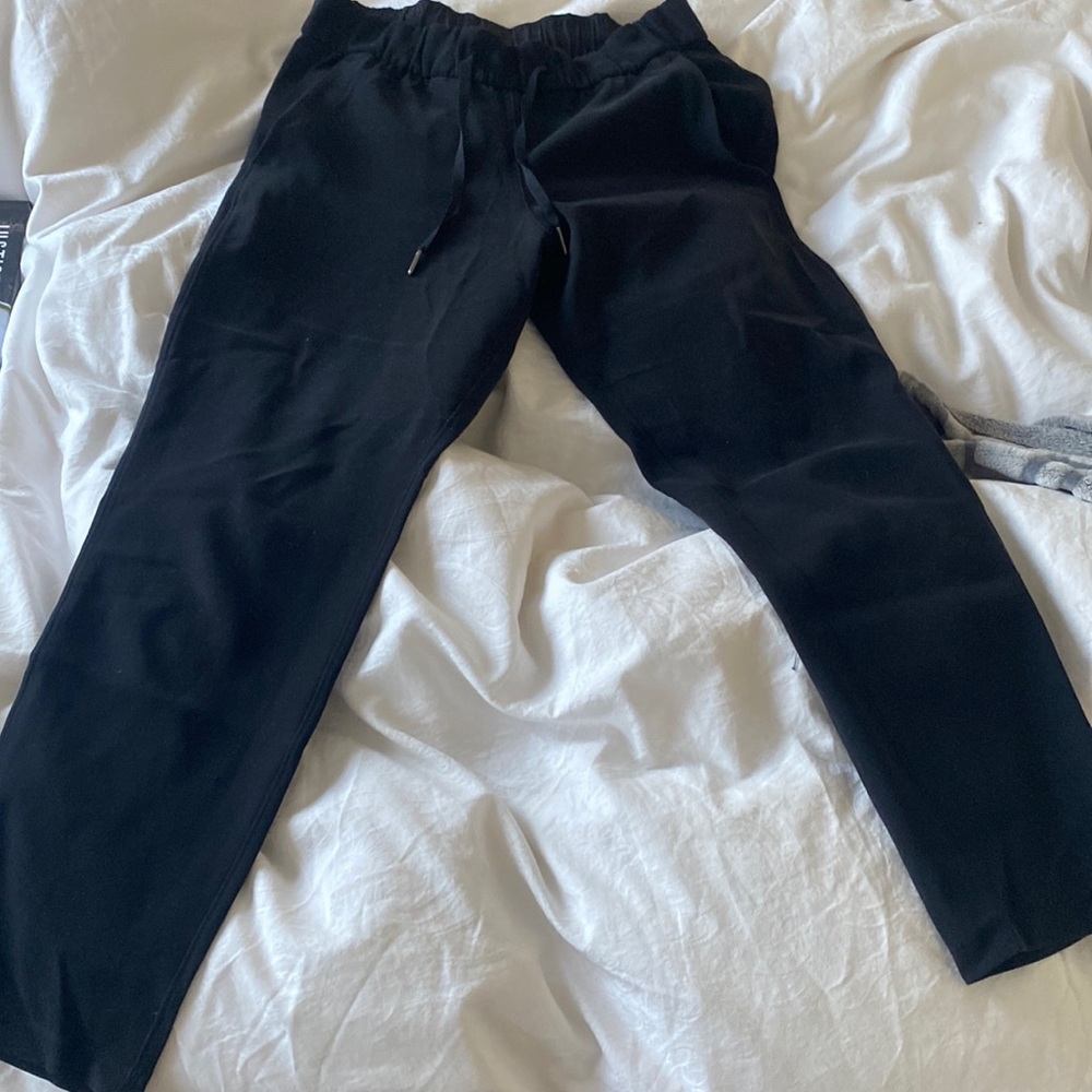 lululemon black high rise pants